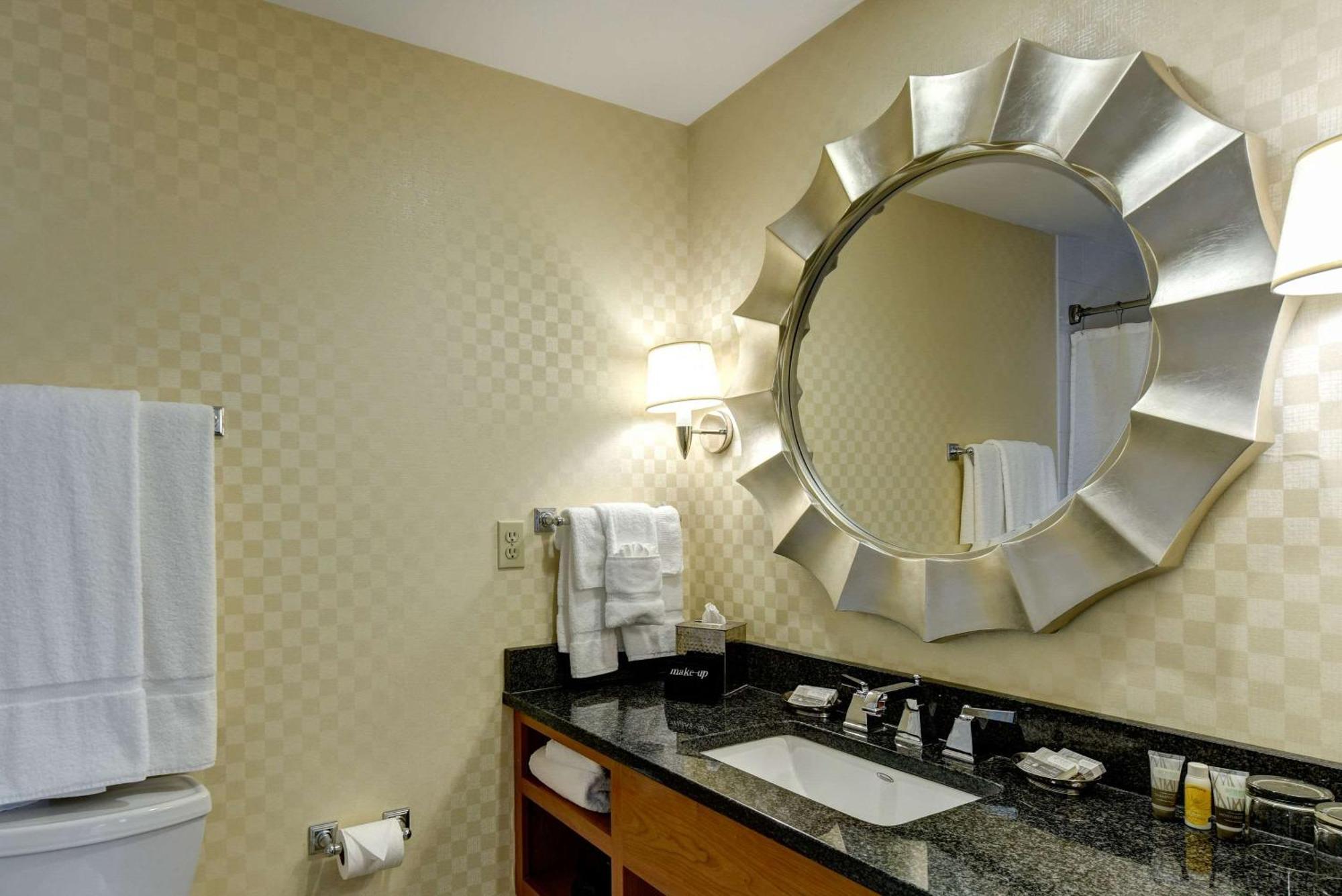 Port Inn And Suites Portsmouth, Ascend Hotel Collection Exteriér fotografie